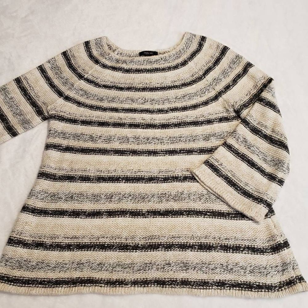 Style& Co. Women's XL Gray Striped Bell Shaped Sweater